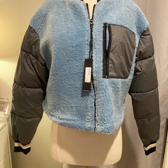 YOKIE  Women's Blue and Gray Jacket Size L - Picture 1 of 8